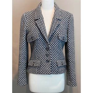 ✨Vintage CHANEL 1995 Collection CC Logo Button Wool Boucle Cropped Jacket Blazer